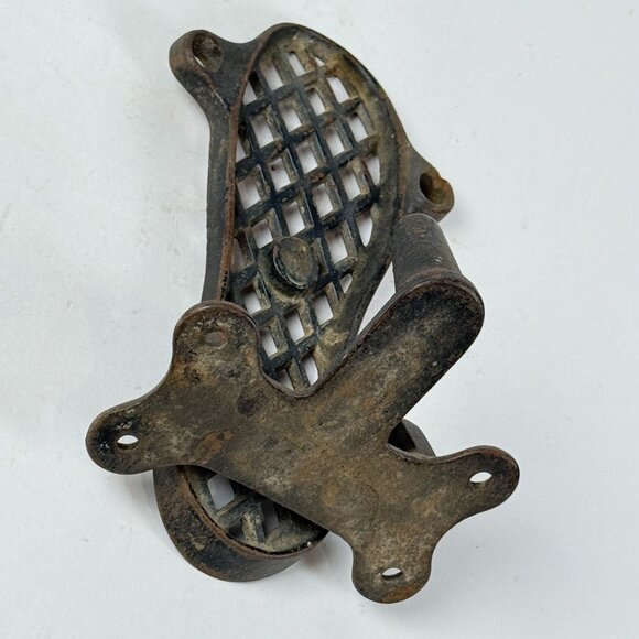 Vintage Cast Iron Machine Foot Pedal With Intricate Rustic Lattice Design - Picture 3 of 10